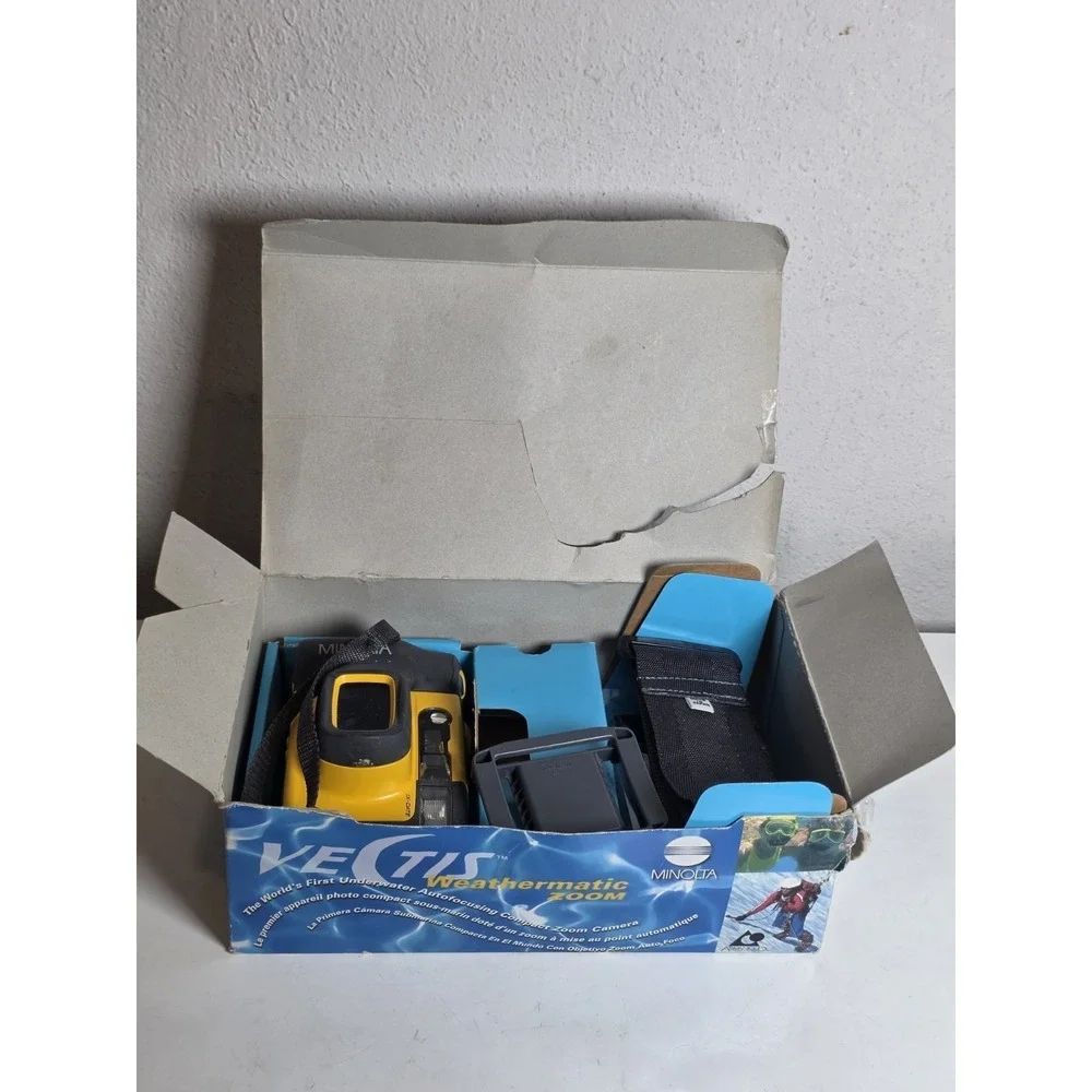 Minolta Vectis Weathermatic Dual APS Point & Shoot Film Camera UNTESTED